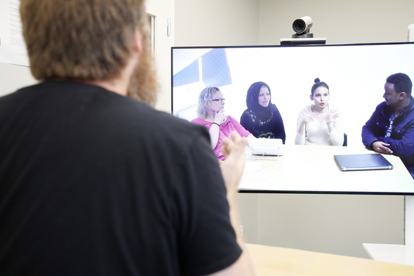 Profile image for 33. Rätten till ett språk - genom folkbildningsinsatser