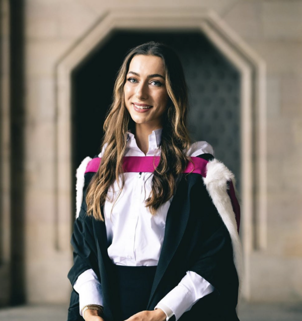 Profilbild för Ariane Hine