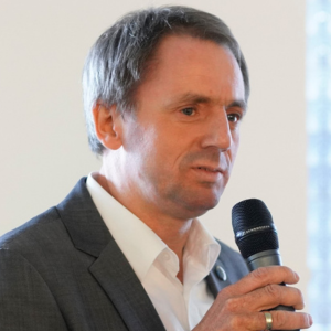 Profile image for Dr.-Ing. Christoph Blöcher