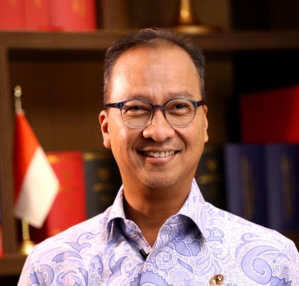 Profile image for Agus Gumiwang Kartasasmita
