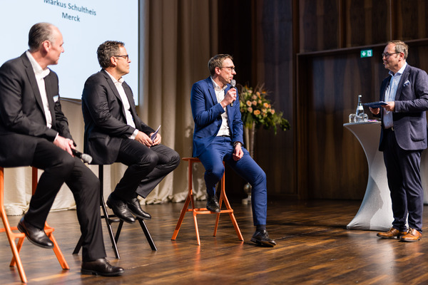 Profilbild für Panel „Zero Carbon – Herausforderung und Chance für Wirtschaft und Gesellschaft“