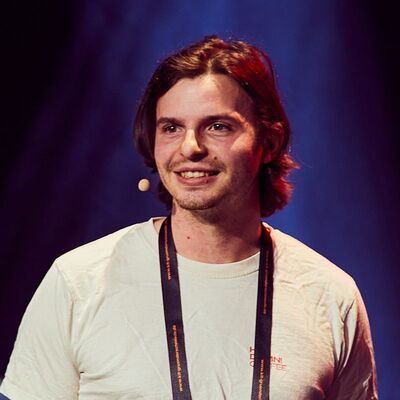 Profile image for Elias Schneider