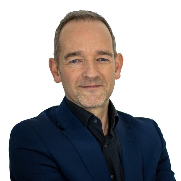 Profile image for Bernhard Muerkens