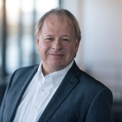 Profile image for Expert Talk 3.4 - (GER) | Accelerating the Ramp-Up of Gigafactories with Greenfield Support