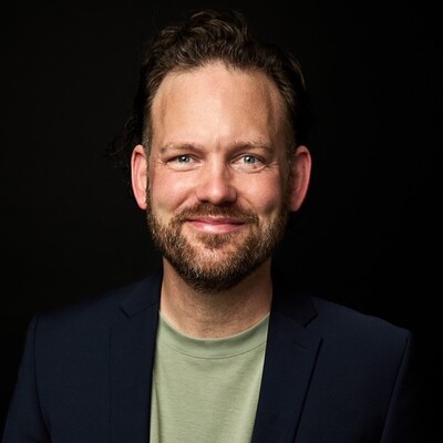 Profilbild für Dr. Julian Stubbe