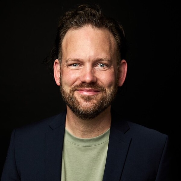 Profilbild für Dr. Julian Stubbe