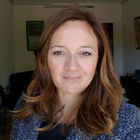 Profile image for Emma María Aparici Vázquez de Parga
