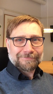 Profilbild för Mikael R Eriksson: Artificiell intelligens, en högre makt?