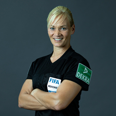 Profilbild für Bibiana Steinhaus-Webb