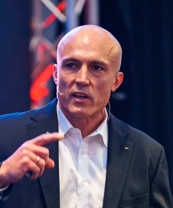 Profilbild für Dr. Thomas Schlenker