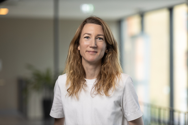 Profilbild för Why Women Get Sick Differently – And Why It Matters (performance/song and discussion) [PCC019]