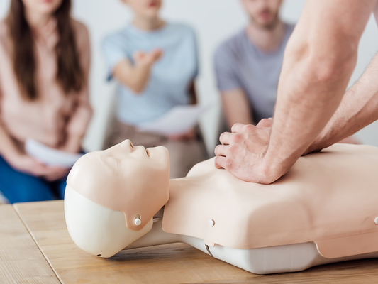 Profile image for Prova första hjälpen, HLR och hjärtstartare - Byggbranschens säkerhetspark
