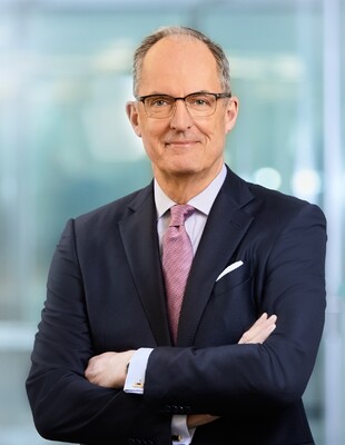 Profile image for Gisbert Rühl