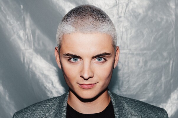 Profilbild für Closing Note mit Fabian Grischkat und seiner Oma