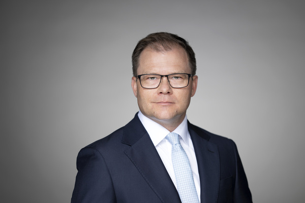 Profile image for Carsten Schneider