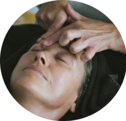 Profilbild för Liane Åsberg -"Tibetansk Faceliftmassage"